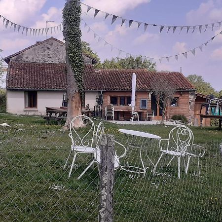 Chez Gondat Chambre D'Hotes Saint-Martial-sur-Isop 외부 사진